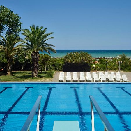 Serena Majestic Hotel Residence Montesilvano Bagian luar foto