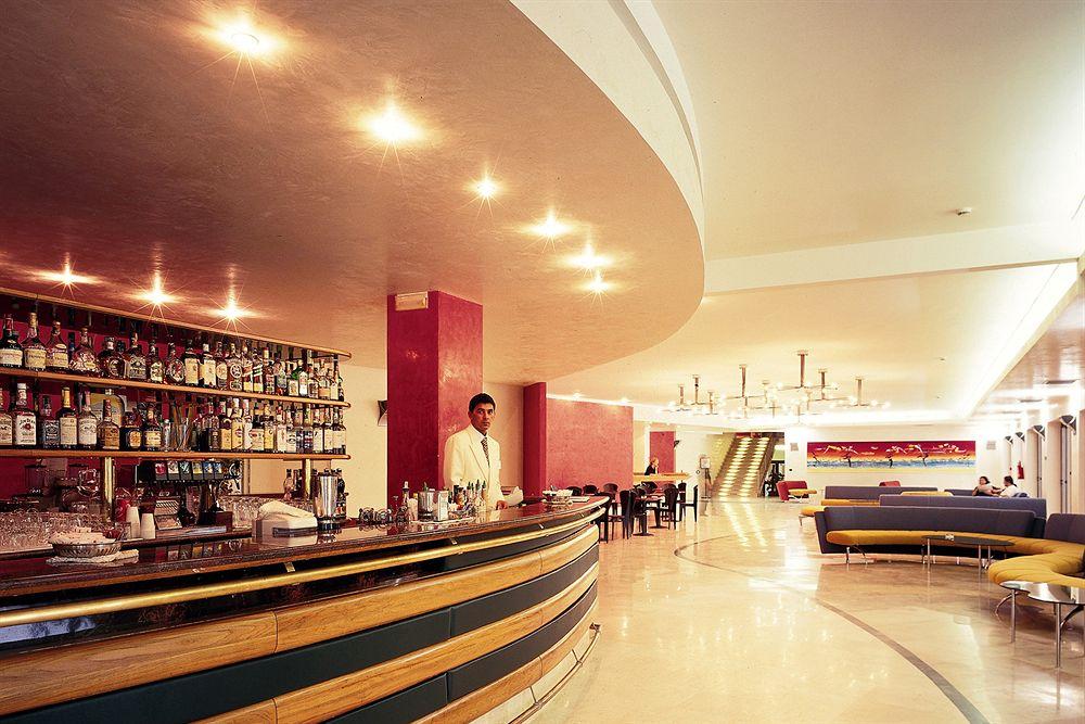 Serena Majestic Hotel Residence Montesilvano Bagian luar foto