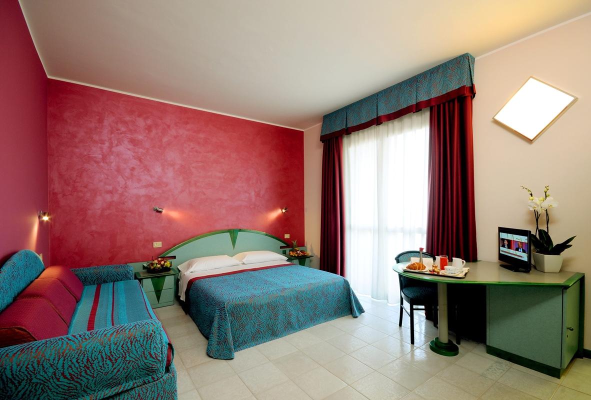 Serena Majestic Hotel Residence Montesilvano Bagian luar foto