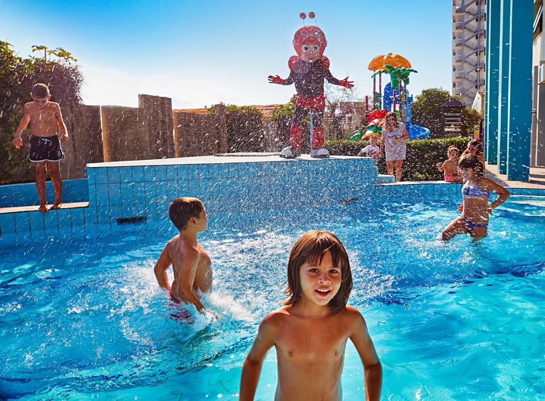 Serena Majestic Hotel Residence Montesilvano Bagian luar foto