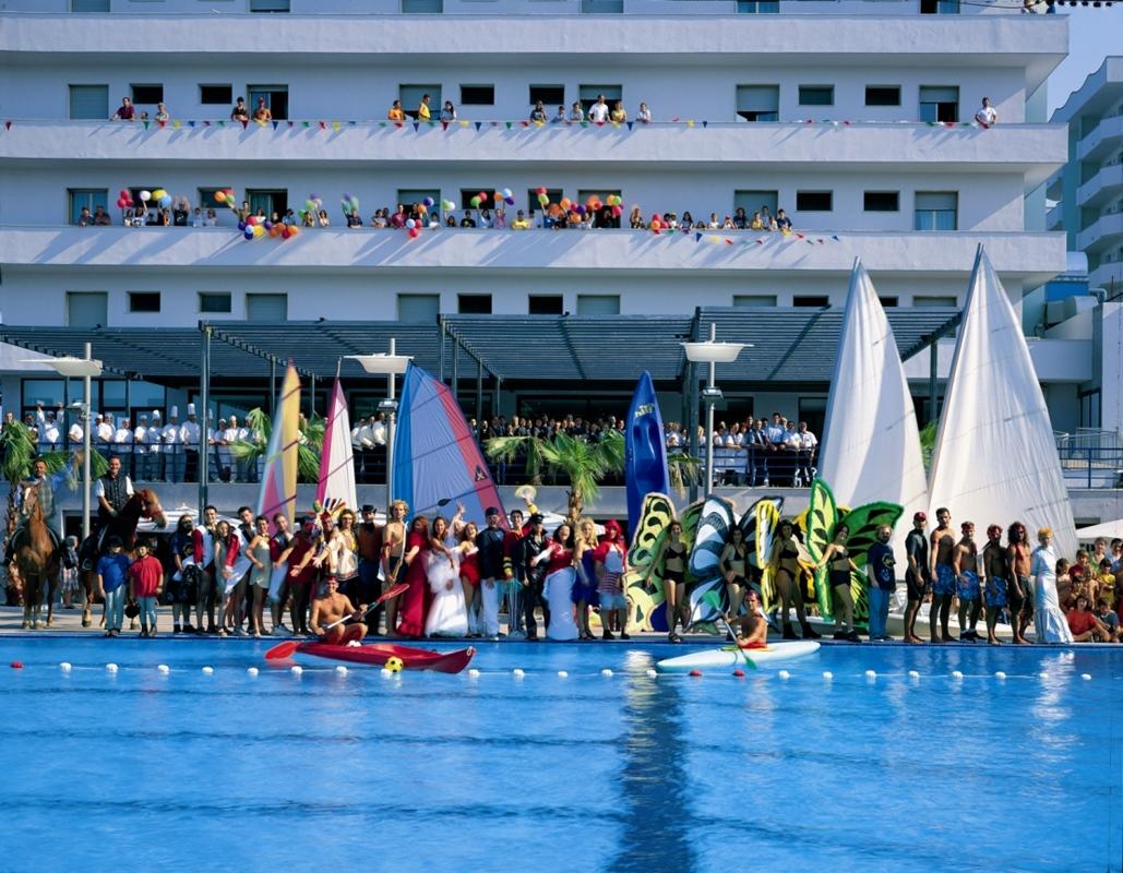 Serena Majestic Hotel Residence Montesilvano Bagian luar foto