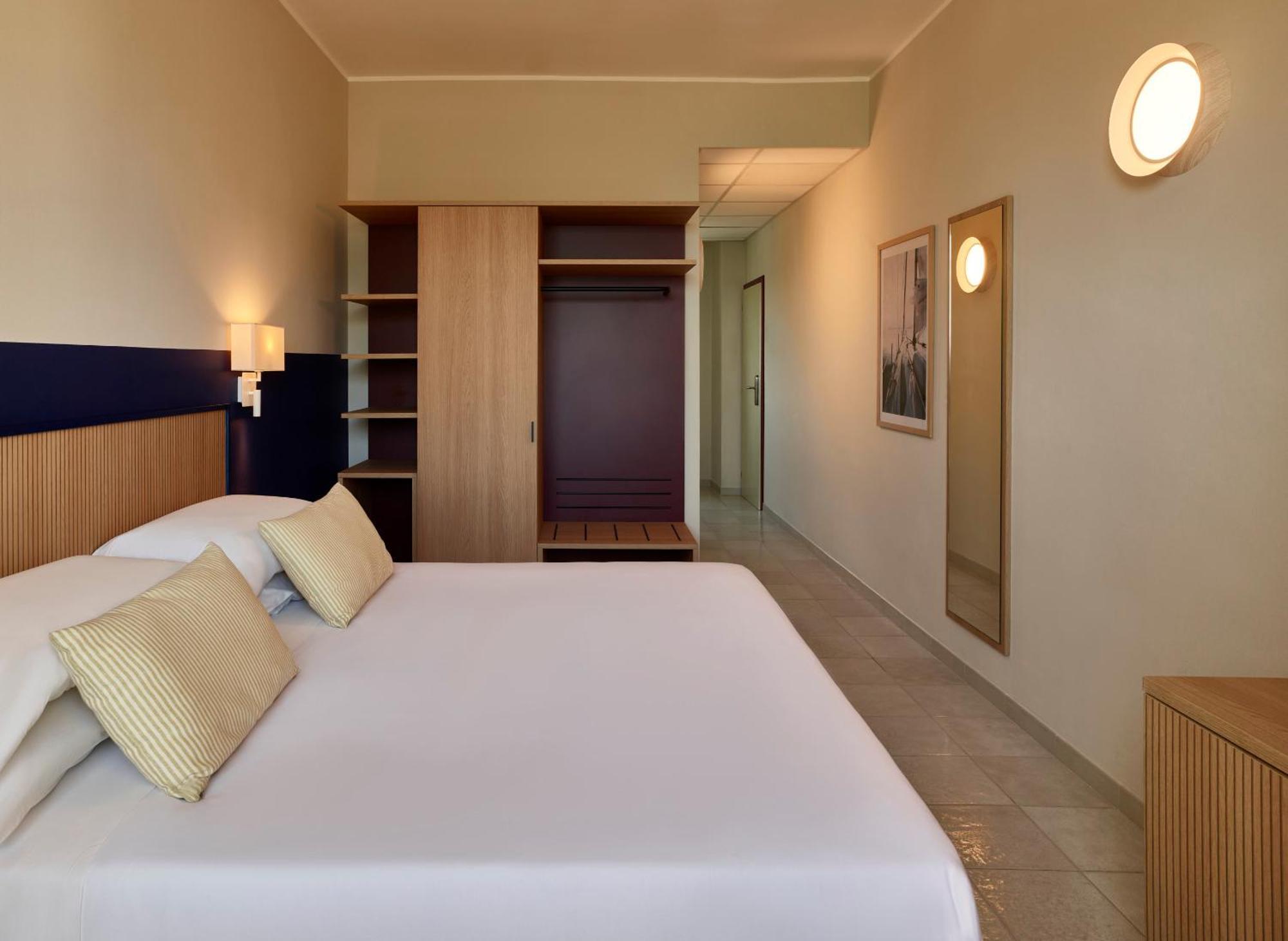 Serena Majestic Hotel Residence Montesilvano Ruang foto