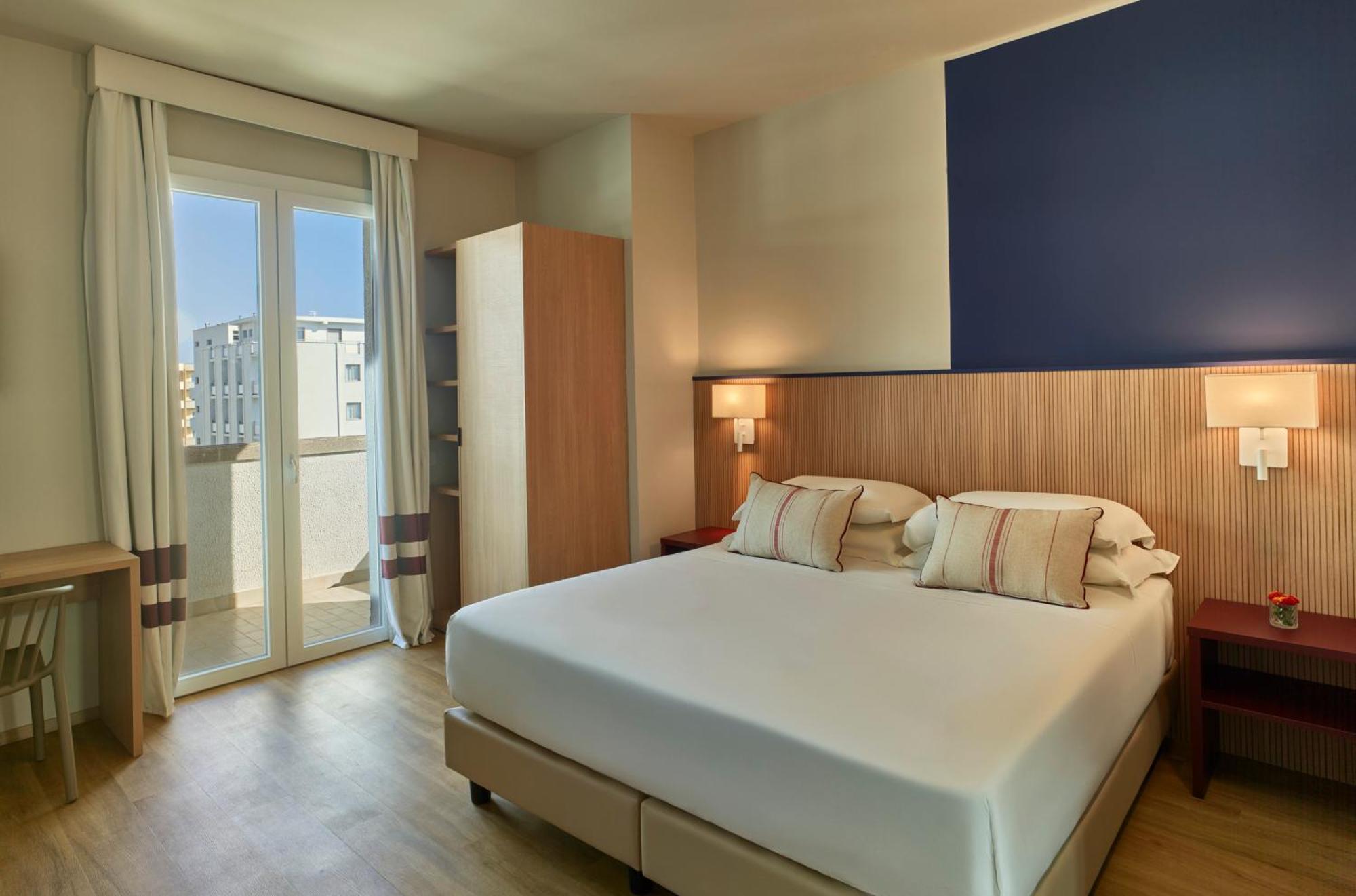 Serena Majestic Hotel Residence Montesilvano Ruang foto